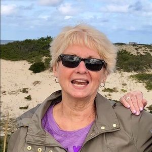 Meet your Posher, Nancy